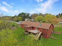 321 Willow St, Viroqua, WI 54665