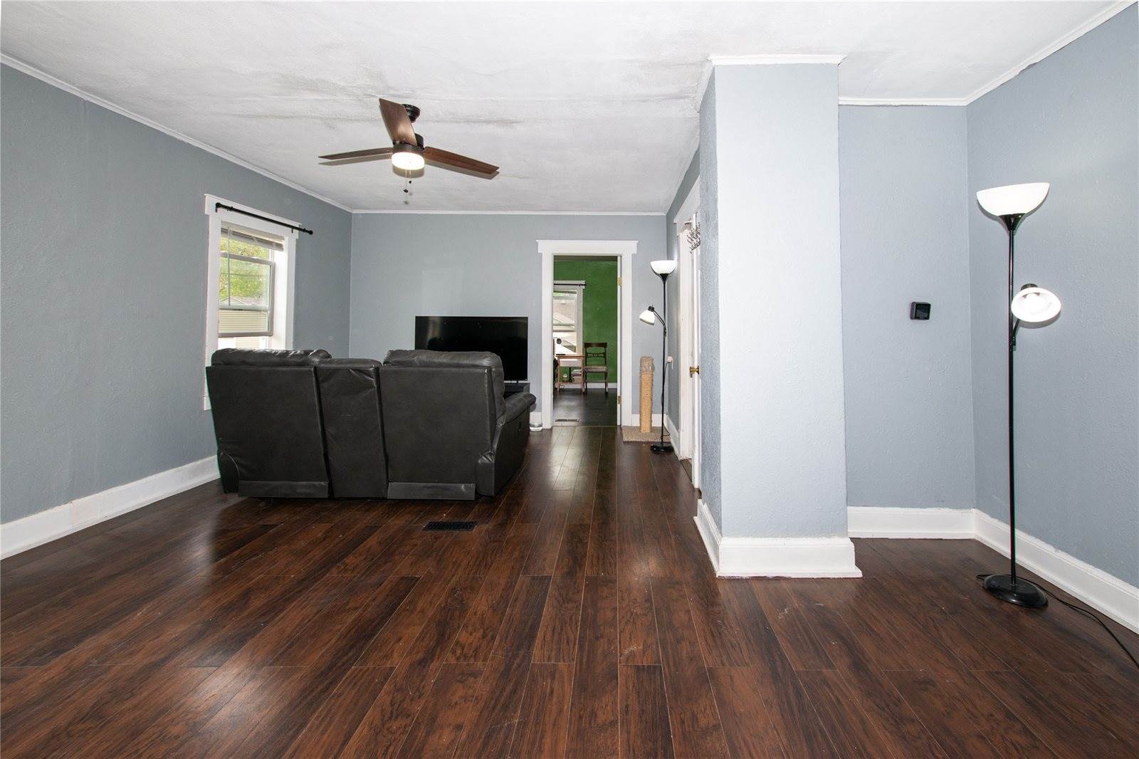 3203 Cambridge Street, Des Moines, IA 50313
