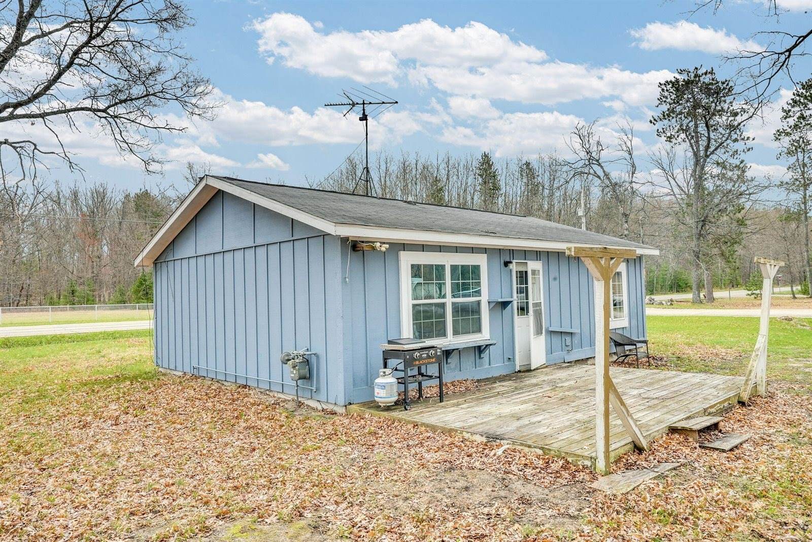 9757 North Cut Road, Roscommon, MI 48653