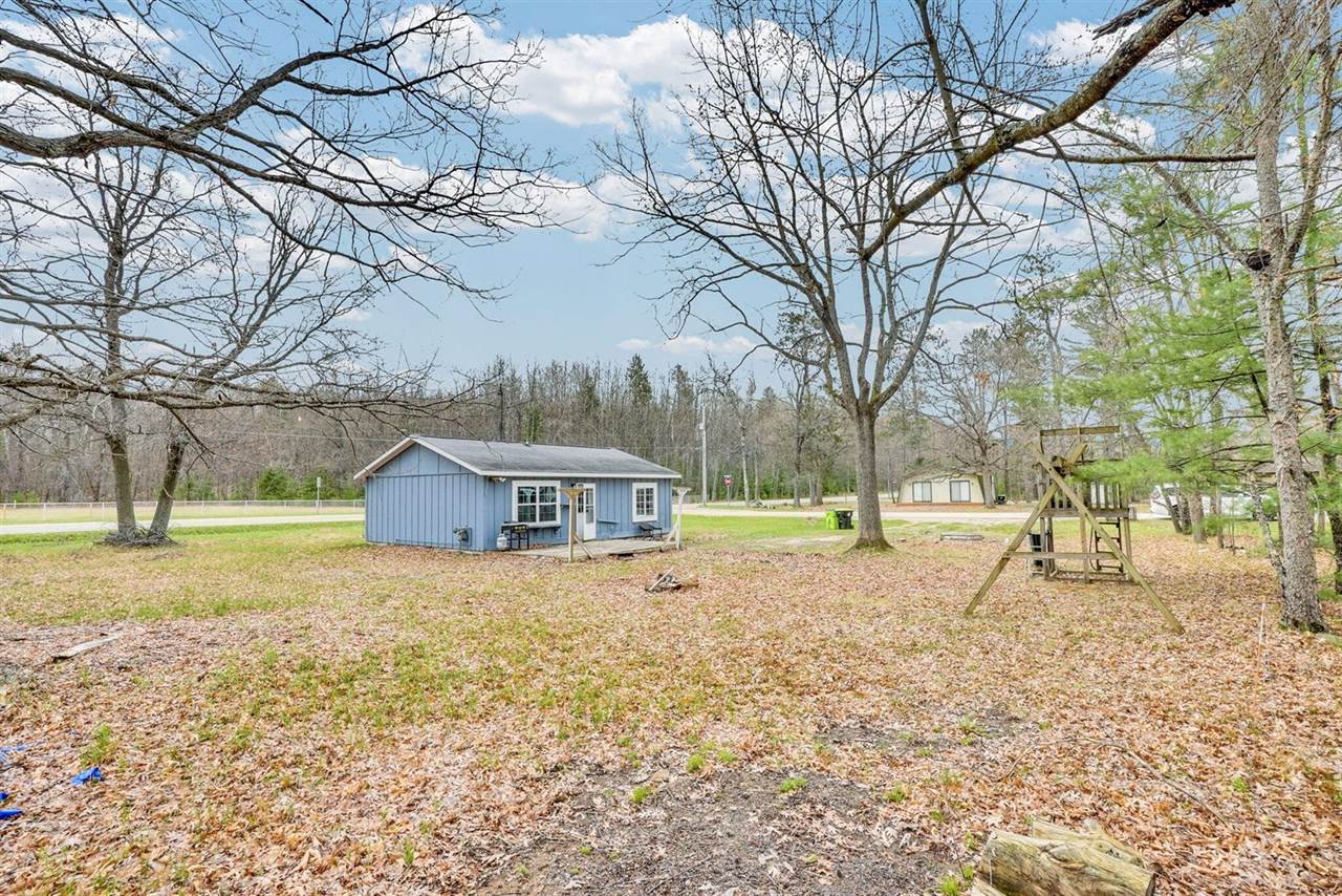 9757 North Cut Road, Roscommon, MI 48653