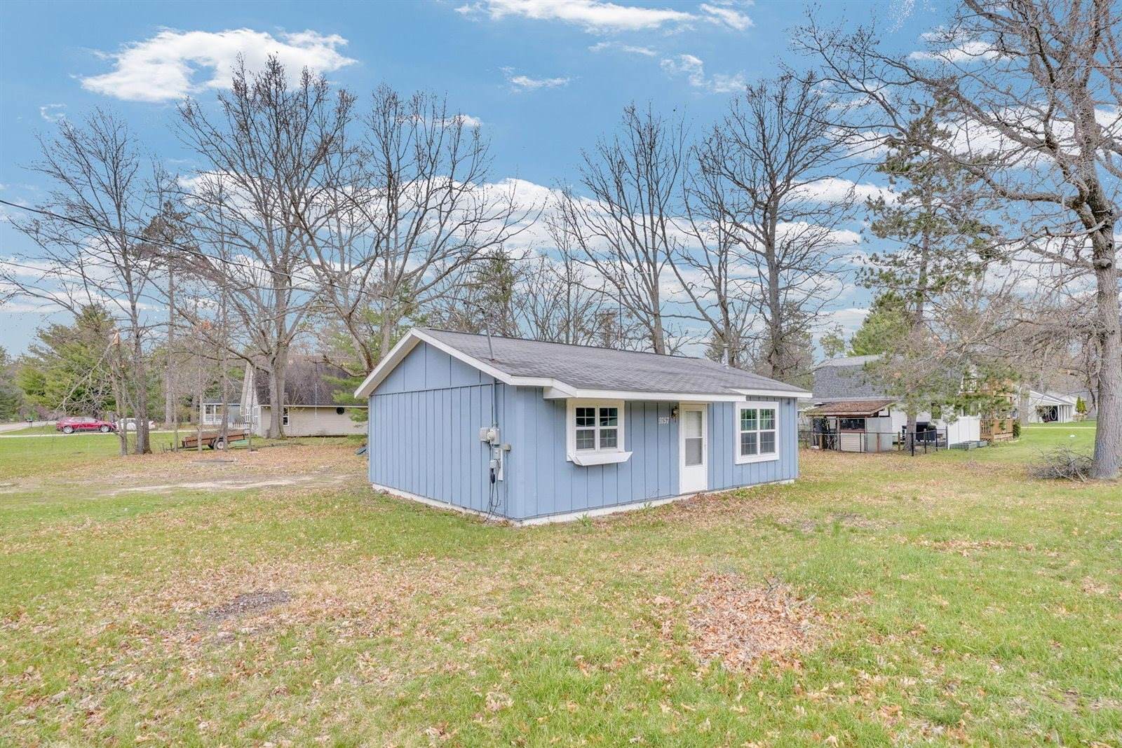 9757 North Cut Road, Roscommon, MI 48653