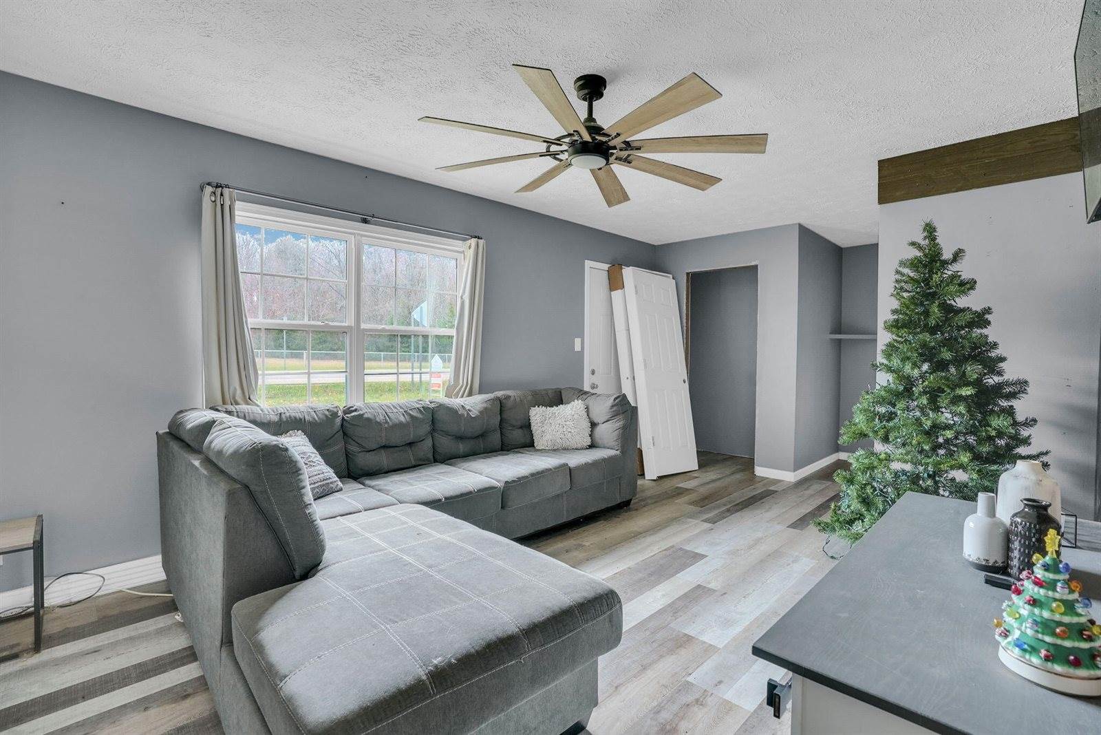 9757 North Cut Road, Roscommon, MI 48653