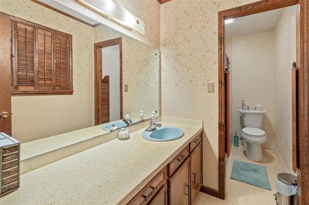 2861 Delta Downs Drive, Vinton, LA 70668