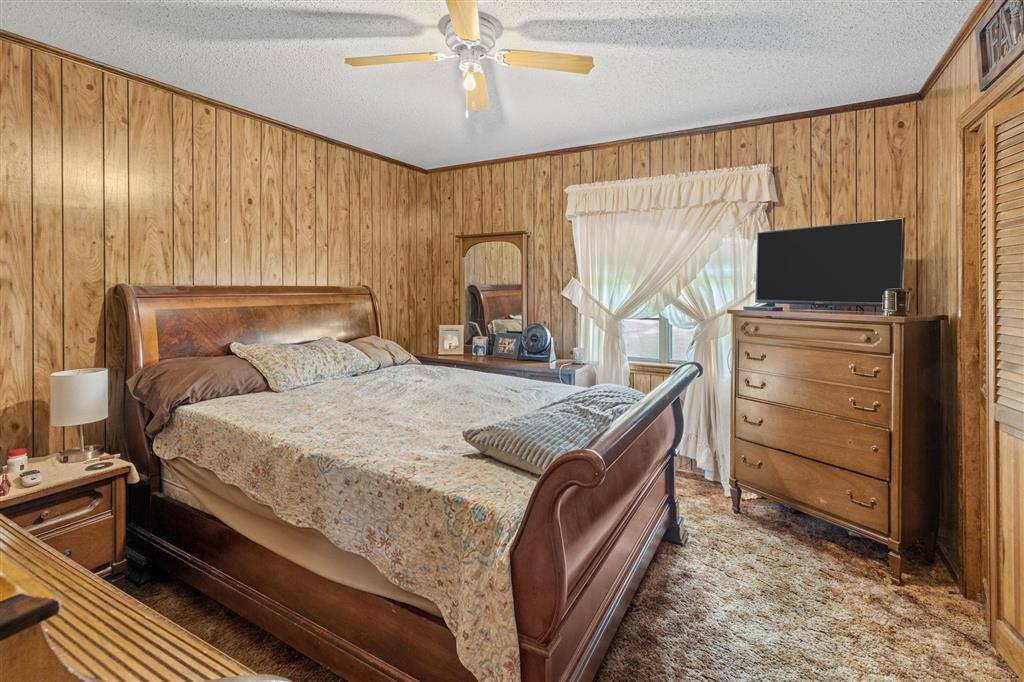 2861 Delta Downs Drive, Vinton, LA 70668