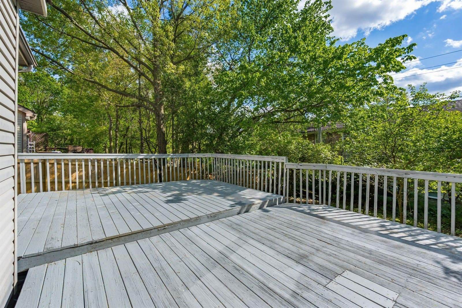 3499 Lindstrom Drive, Columbus, OH 43228