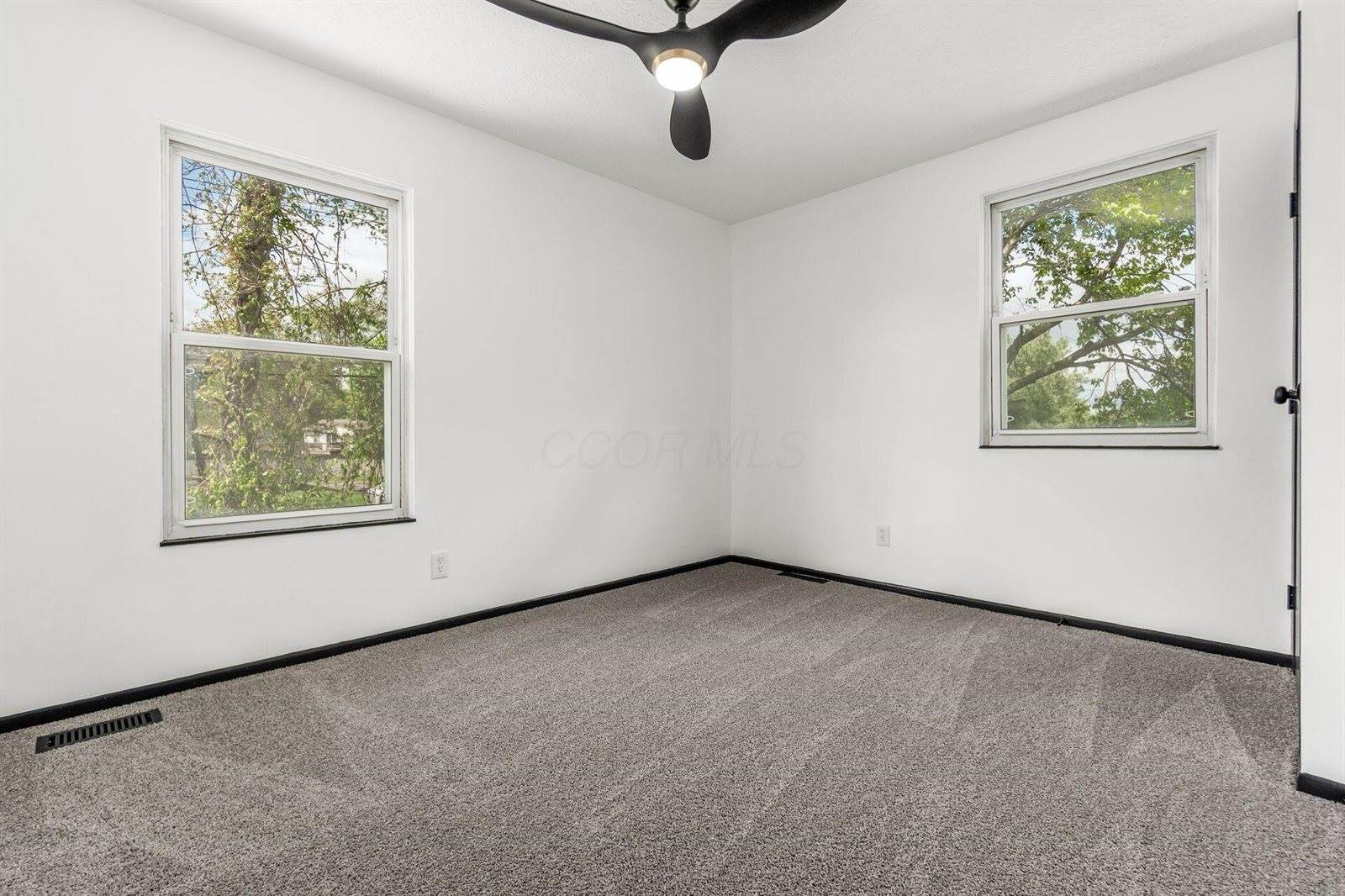 1137 Clement Drive, Columbus, OH 43085