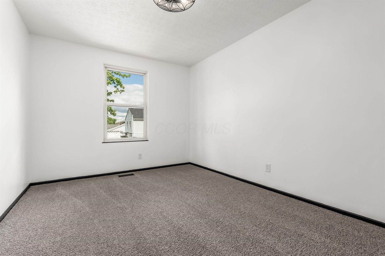 1137 Clement Drive, Columbus, OH 43085