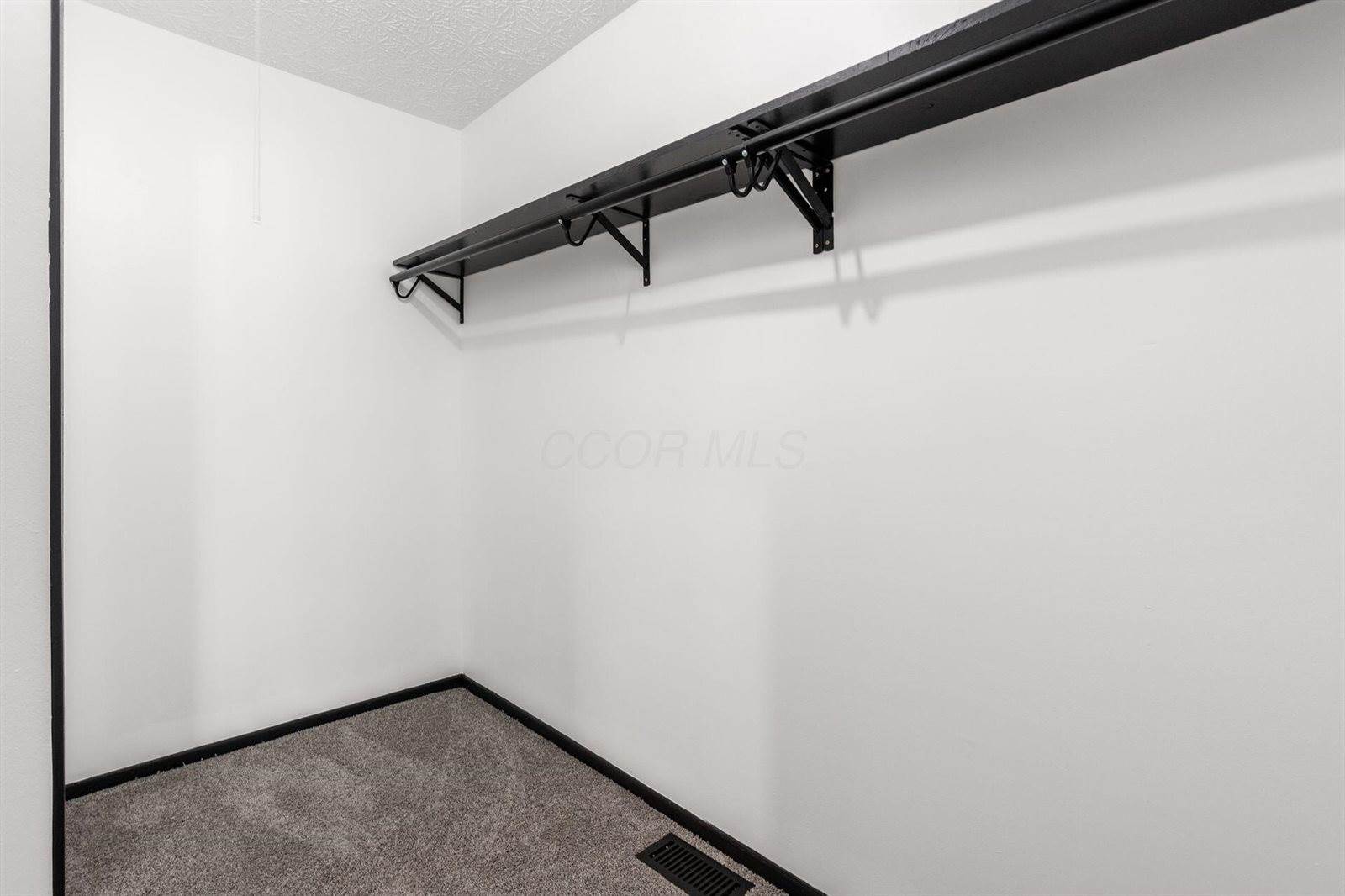 1137 Clement Drive, Columbus, OH 43085