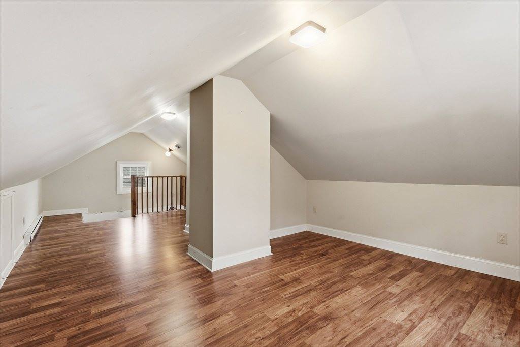 77 Dorset St, Springfield, MA 01108