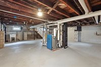 77 Dorset St, Springfield, MA 01108