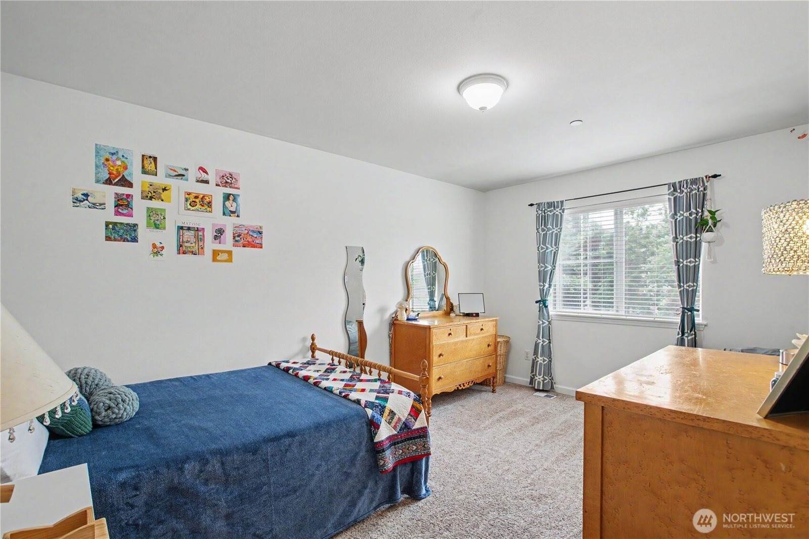 2219 Forrest St, Dupont, WA 98327