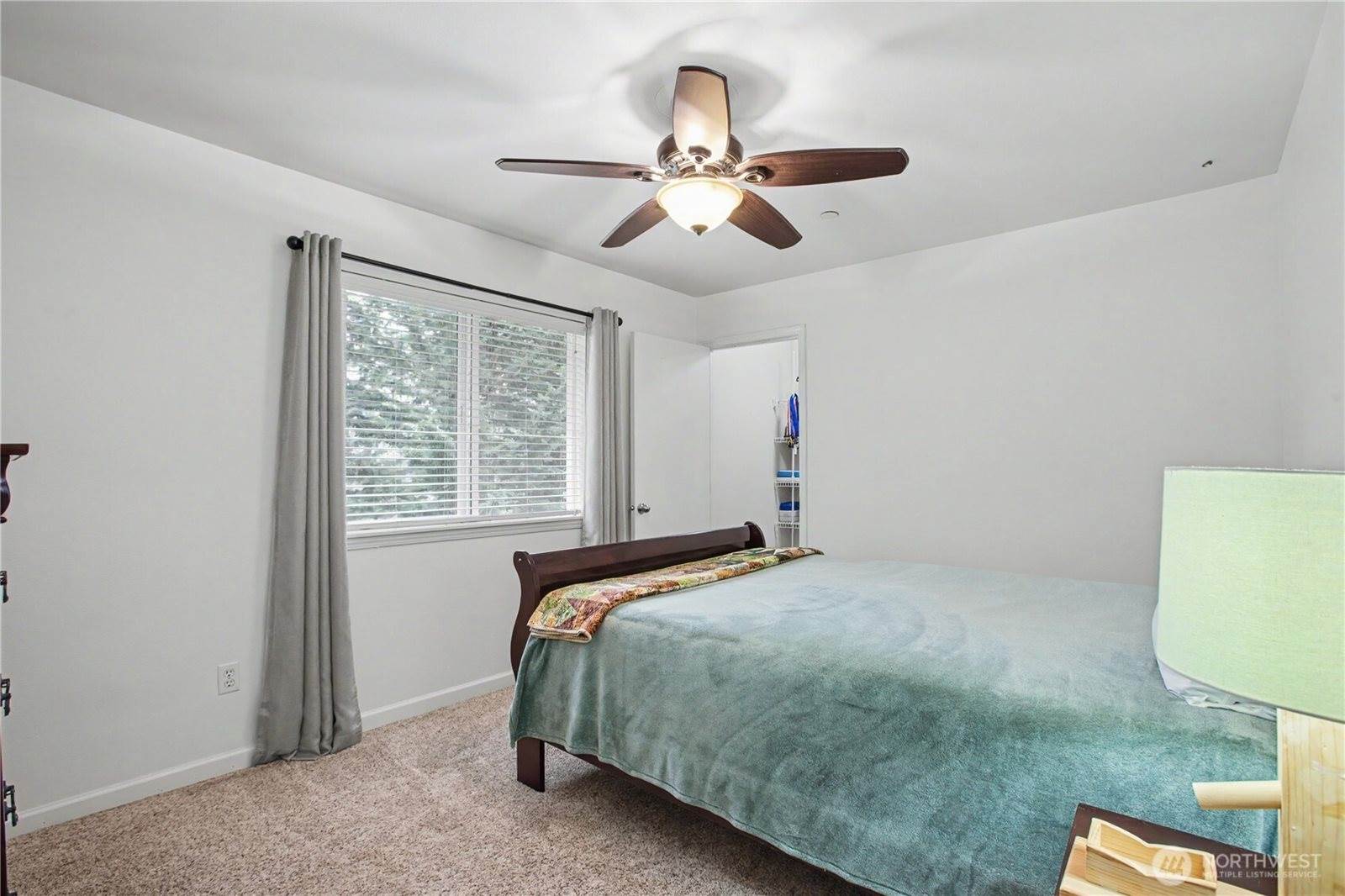 2219 Forrest St, Dupont, WA 98327