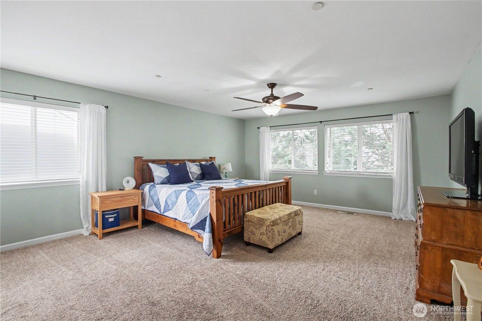 2219 Forrest St, Dupont, WA 98327
