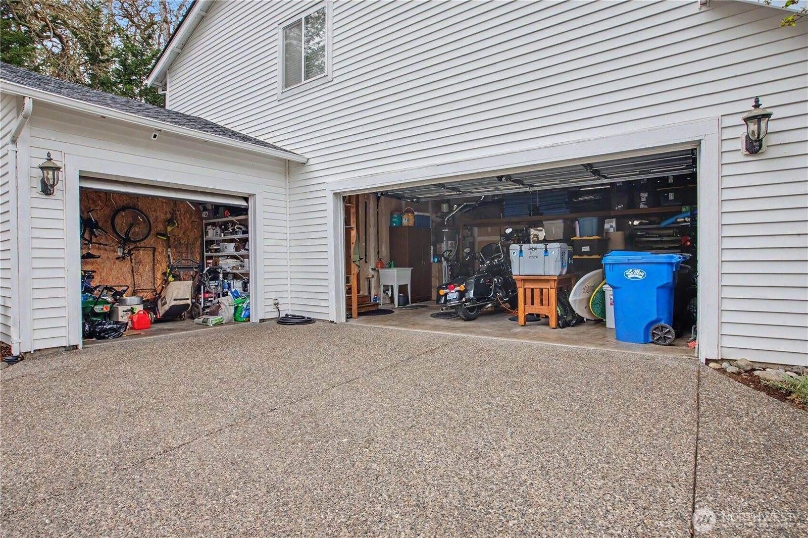 2219 Forrest St, Dupont, WA 98327