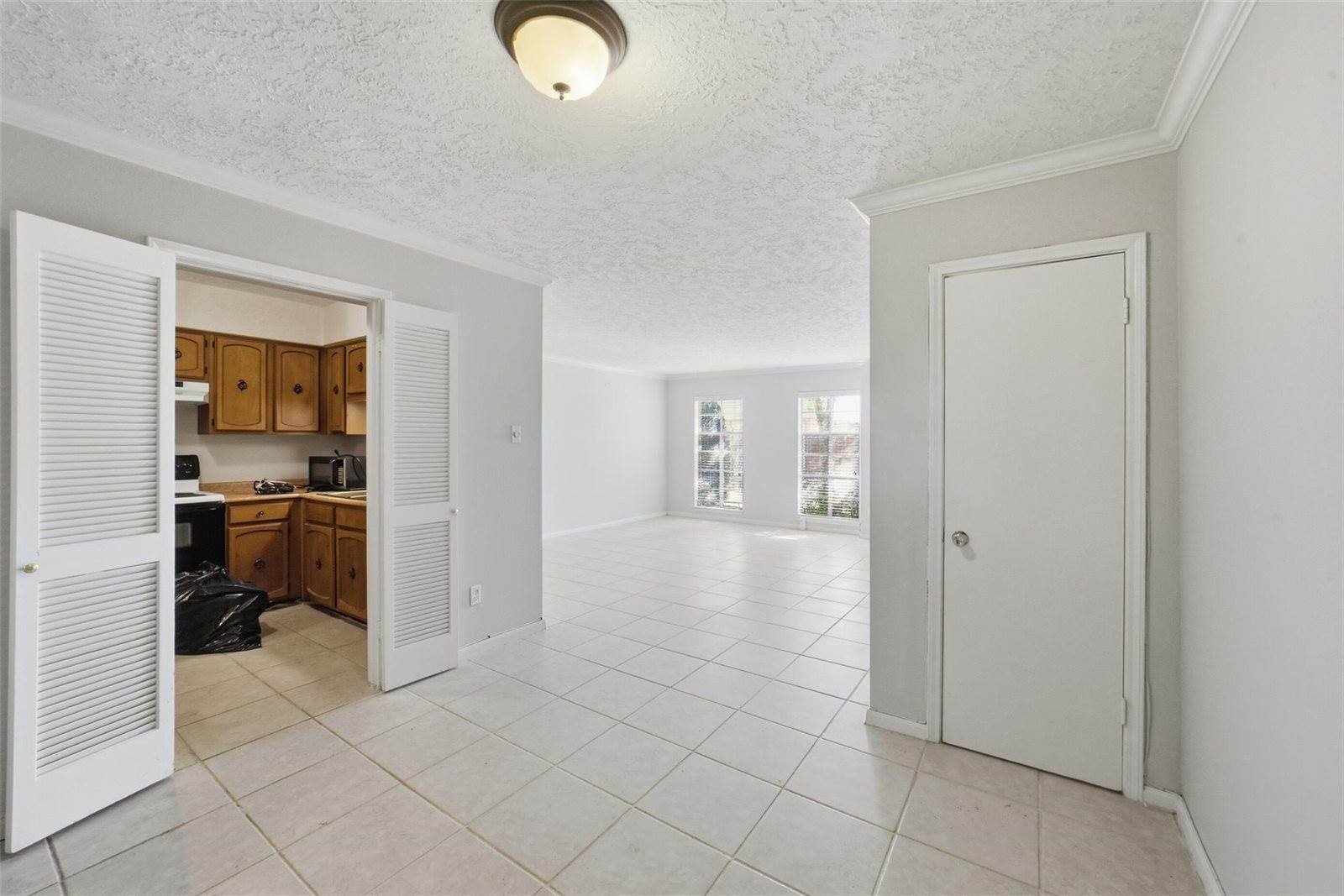 461 North Post Oak Lane, Houston, TX 77024