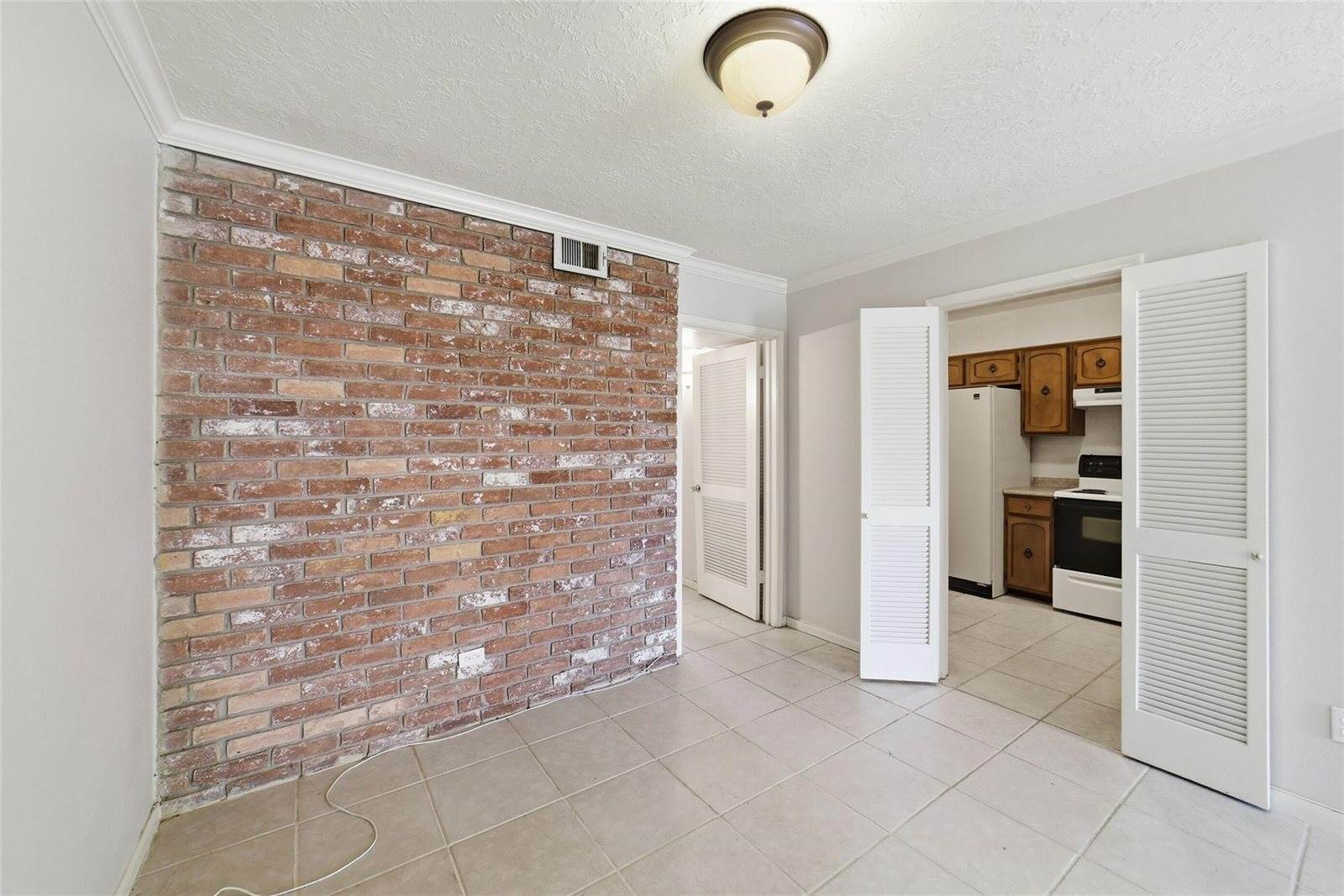 461 North Post Oak Lane, Houston, TX 77024