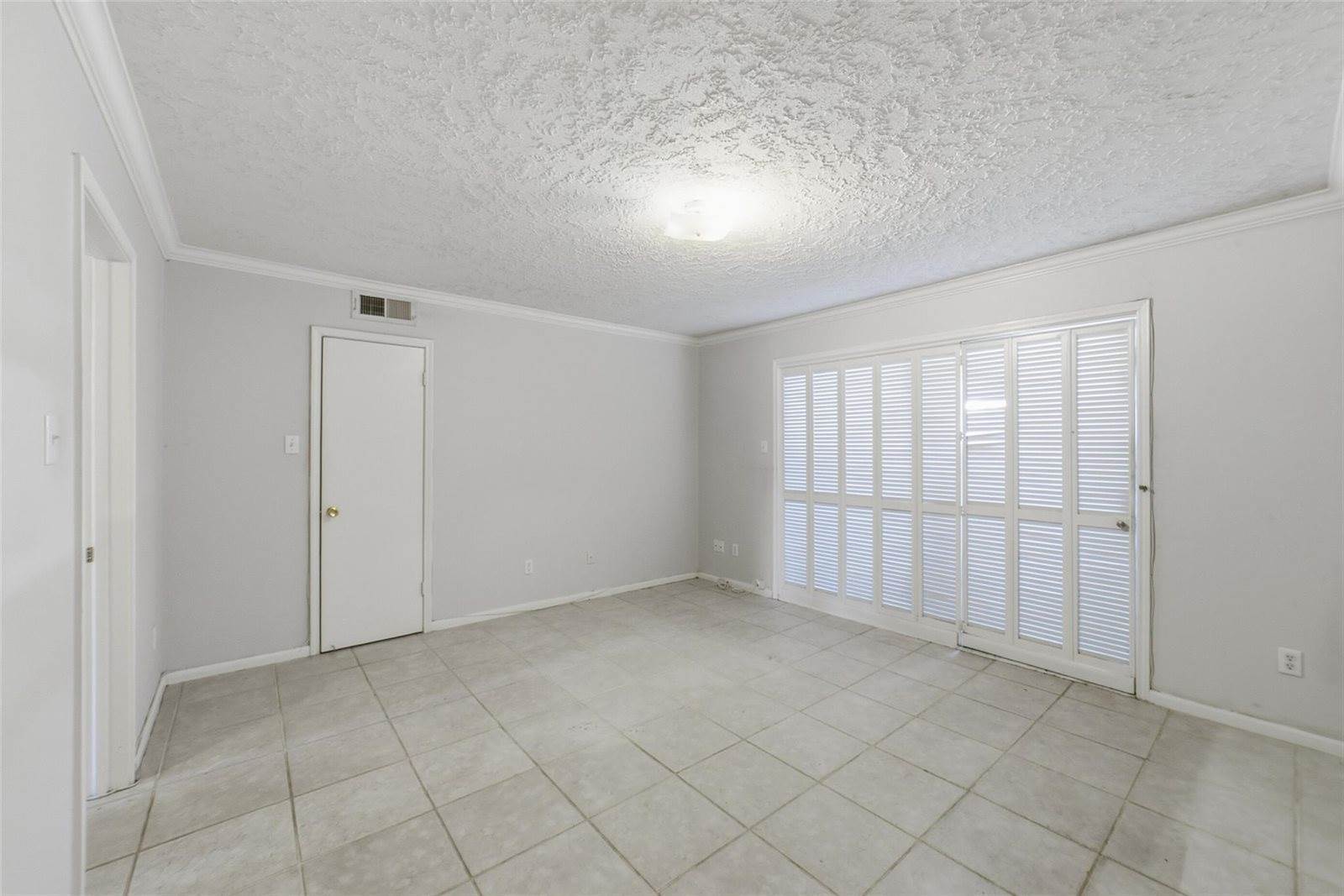 461 North Post Oak Lane, Houston, TX 77024