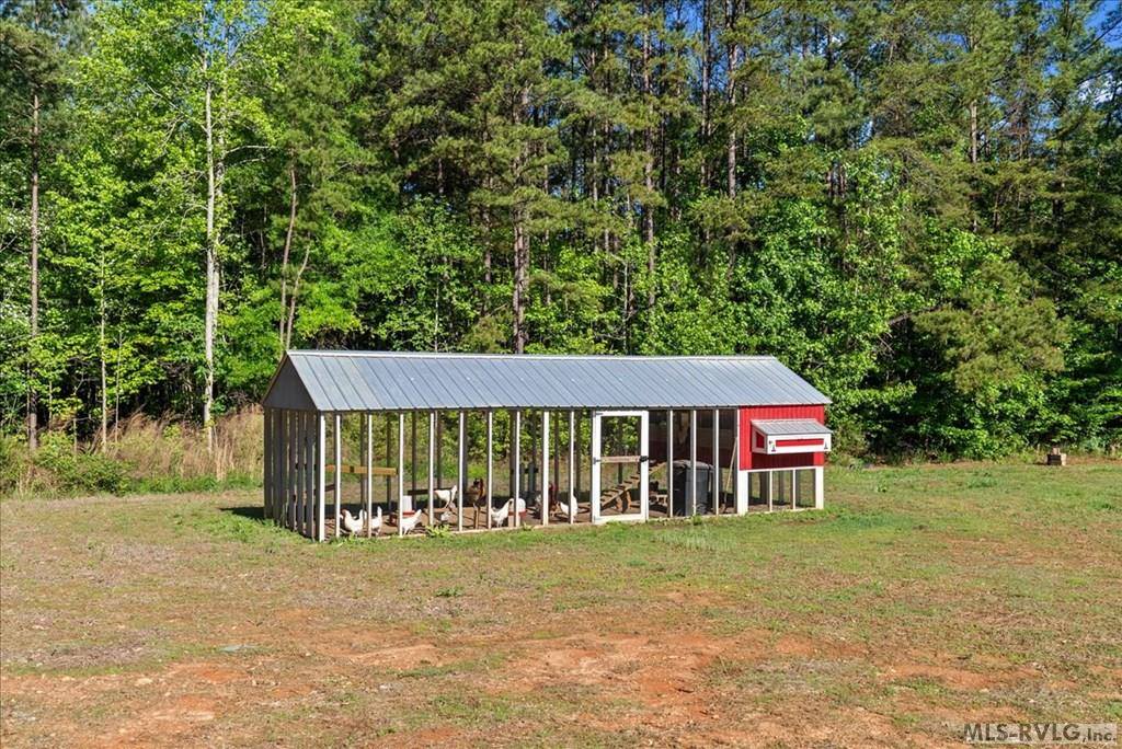 3985 Nellie Jones Rd, La Crosse, VA 23950