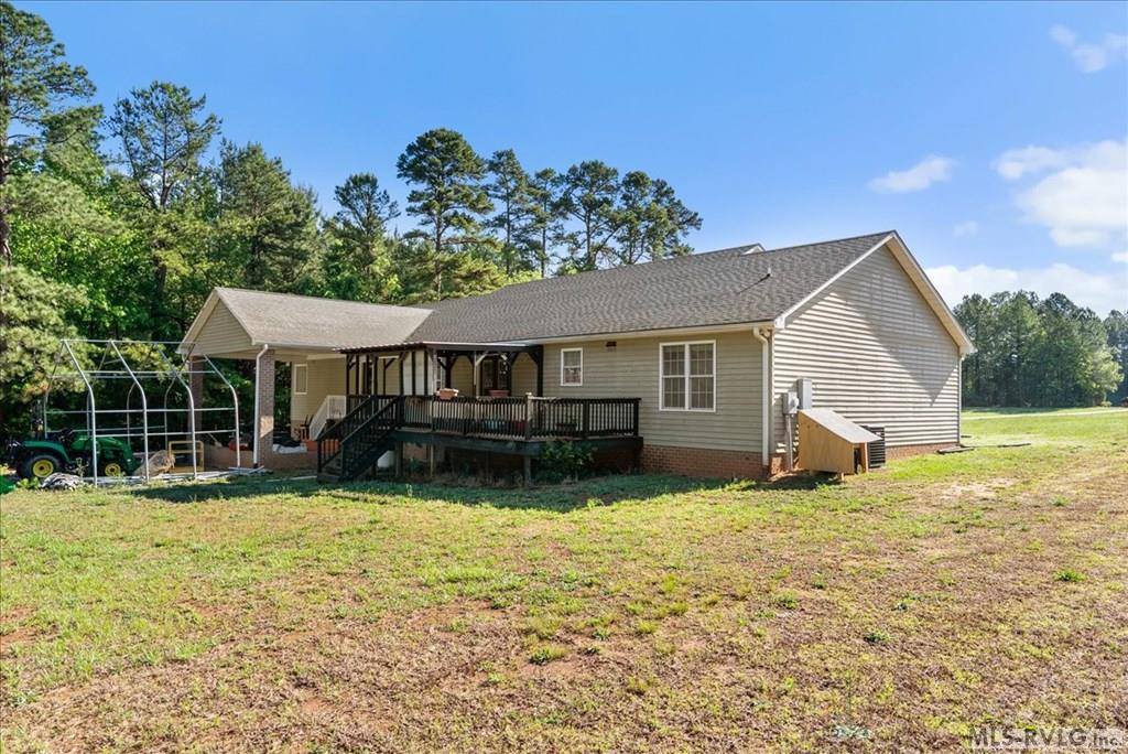 3985 Nellie Jones Rd, La Crosse, VA 23950