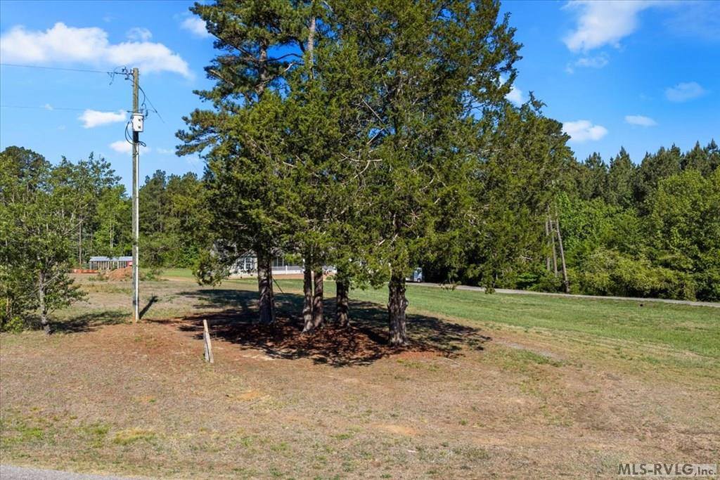 3985 Nellie Jones Rd, La Crosse, VA 23950