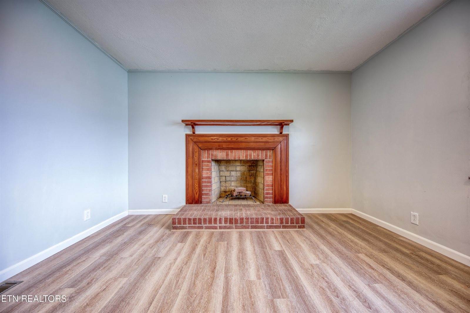 1010 West Morris St, Sweetwater, TN 37874