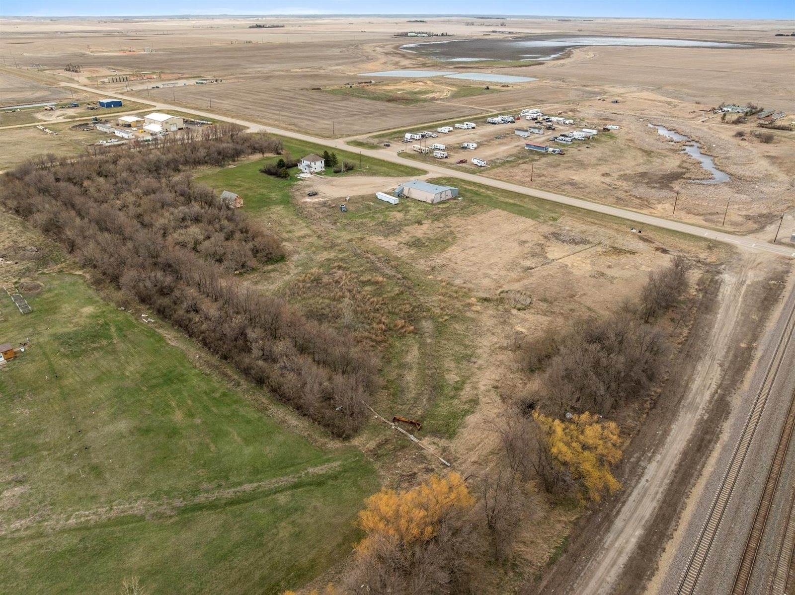 333 3rd St W, Ross, ND 58776