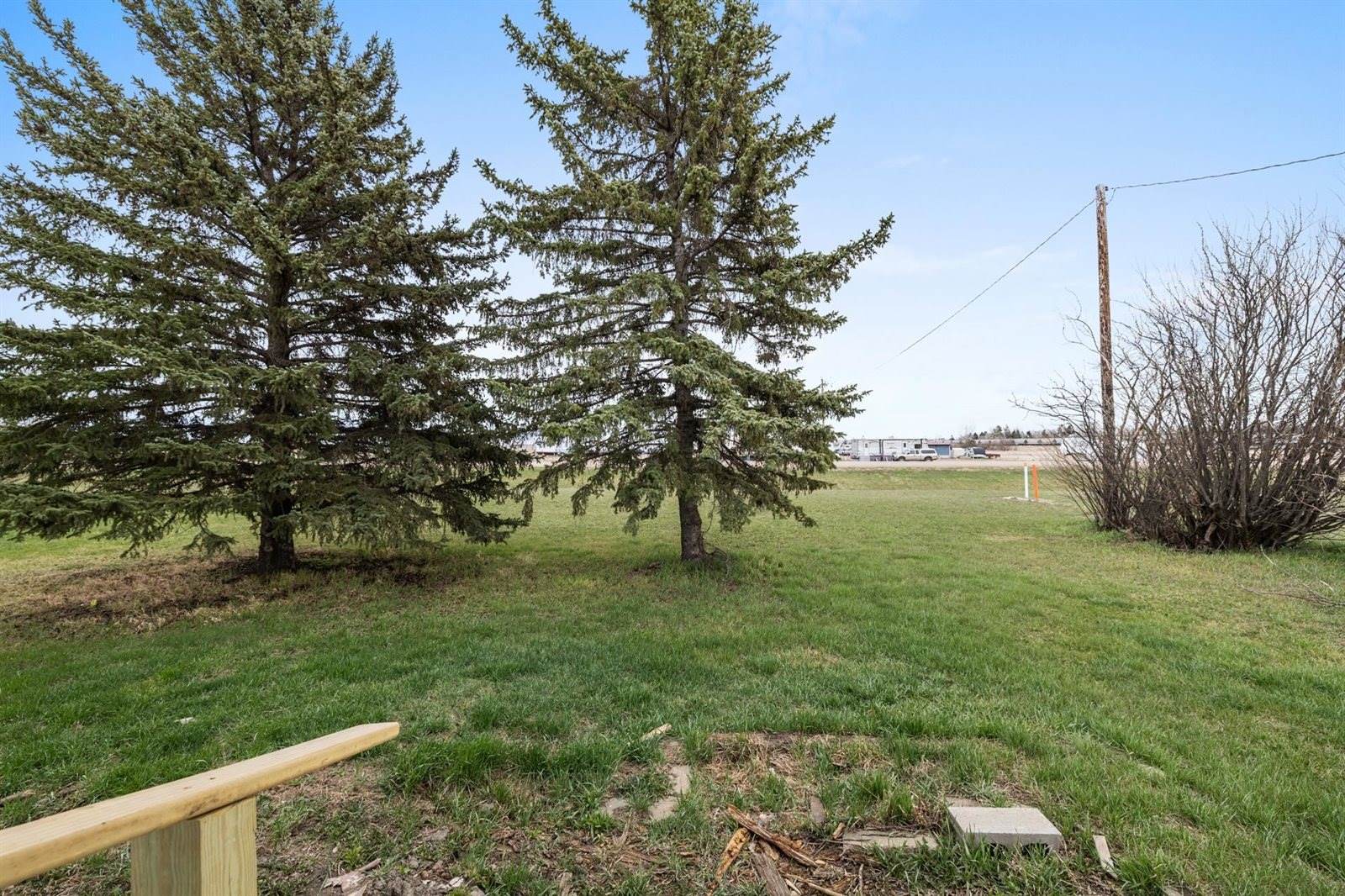 333 3rd St W, Ross, ND 58776