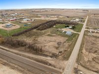 333 3rd St W, Ross, ND 58776