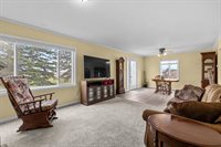 333 3rd St W, Ross, ND 58776