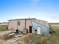 333 3rd St W, Ross, ND 58776