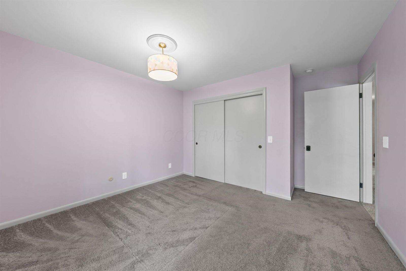 2391 Donna Drive, Columbus, OH 43220