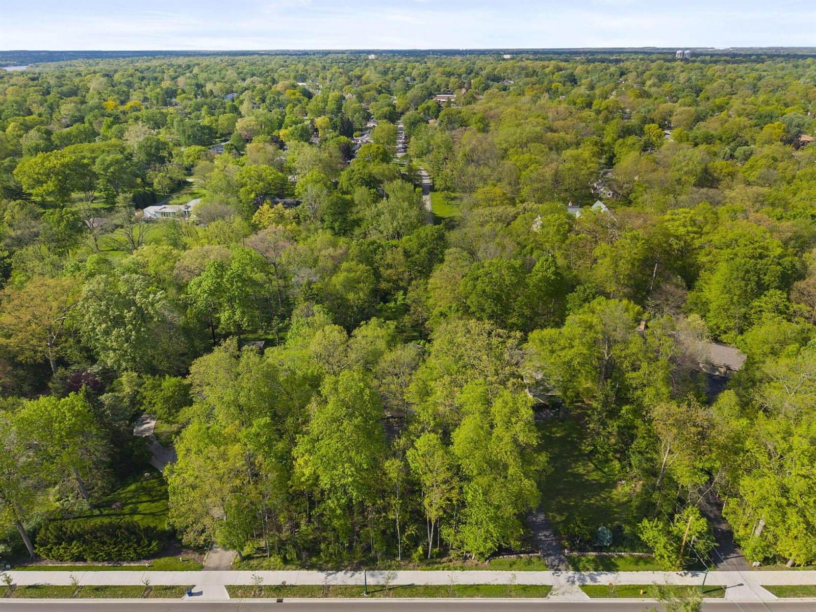 2391 Donna Drive, Columbus, OH 43220