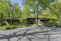 2391 Donna Drive, Columbus, OH 43220
