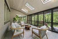 2391 Donna Drive, Columbus, OH 43220