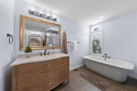 2391 Donna Drive, Columbus, OH 43220