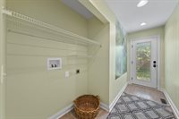 2391 Donna Drive, Columbus, OH 43220