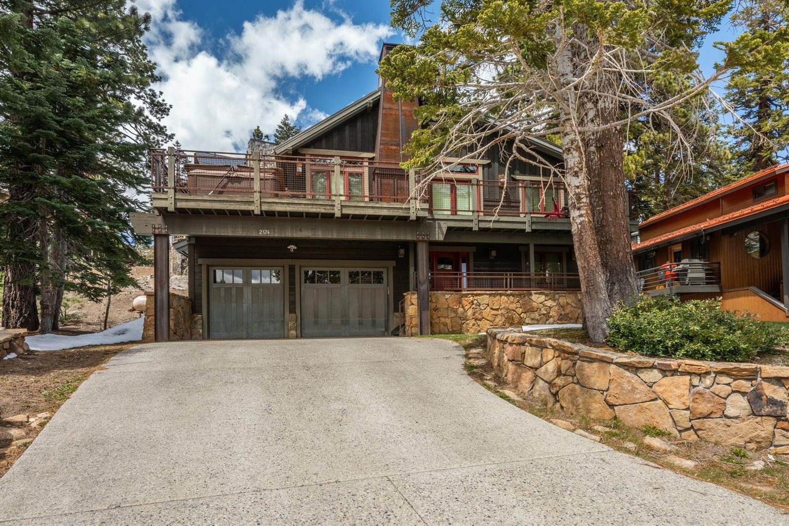 2124 Forest Trail, Mammoth Lakes, CA 93546