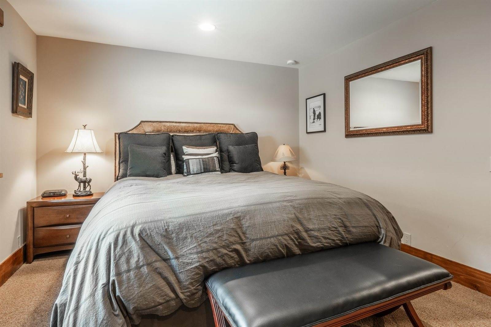2124 Forest Trail, Mammoth Lakes, CA 93546