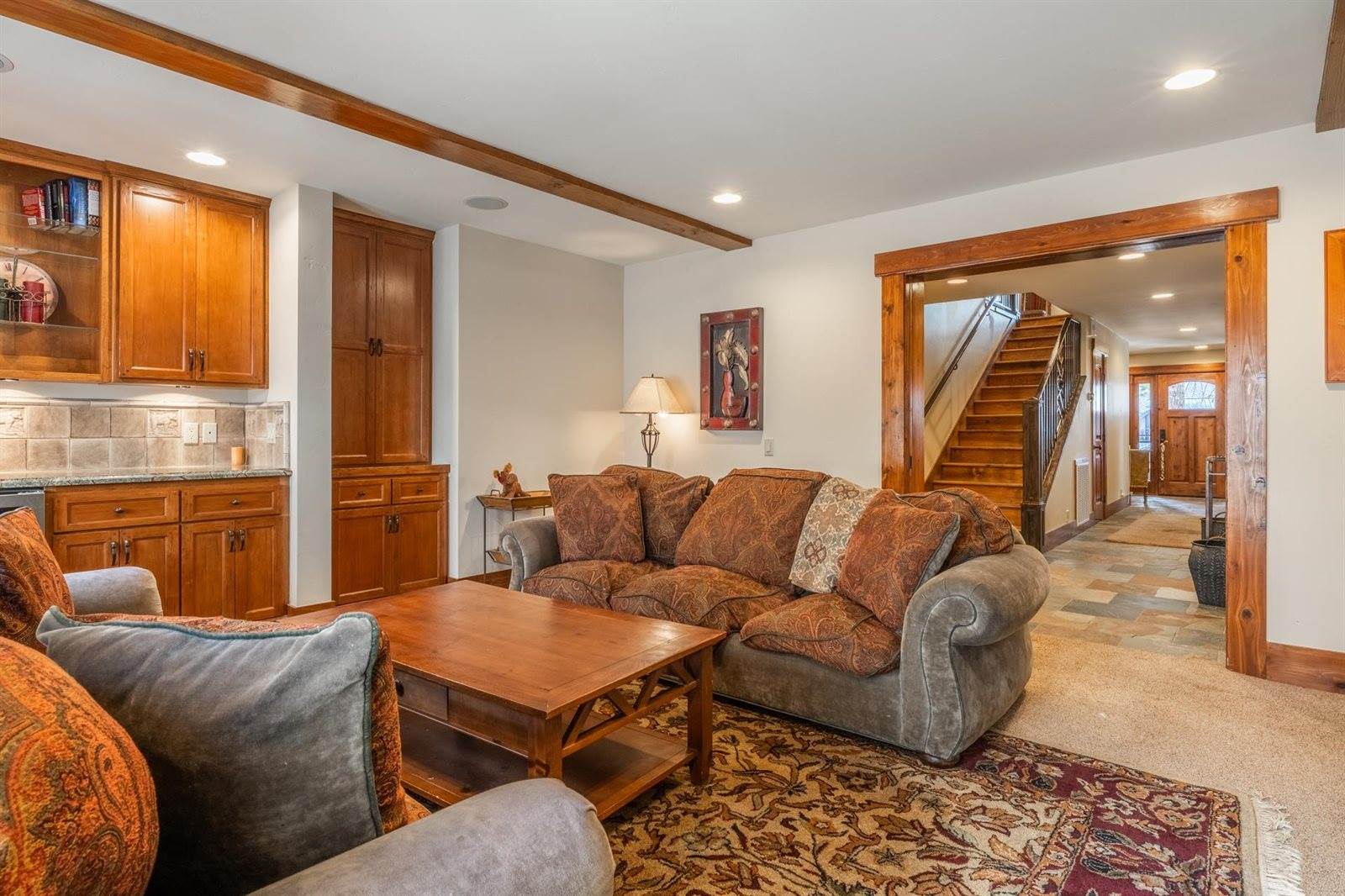 2124 Forest Trail, Mammoth Lakes, CA 93546