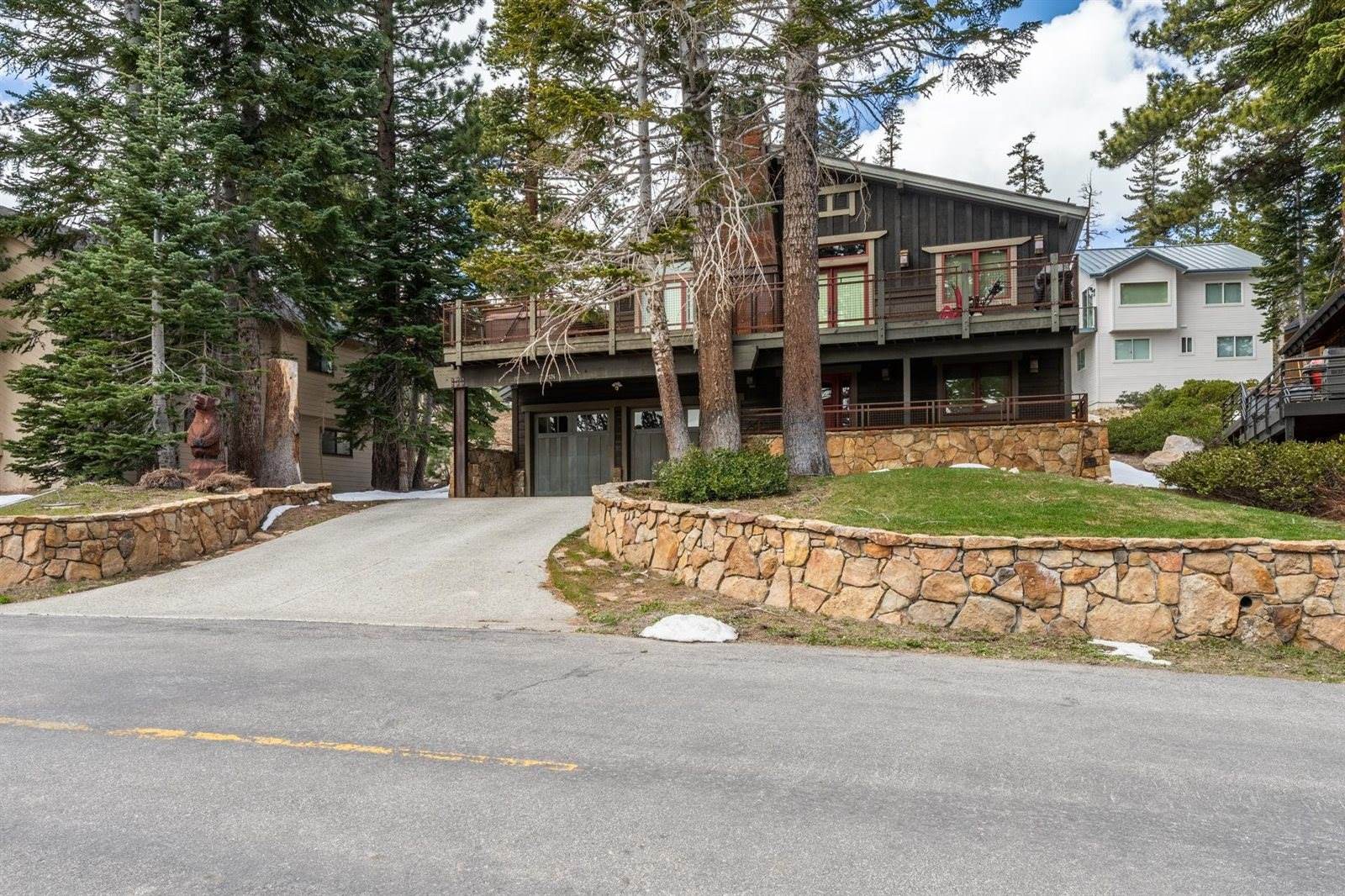 2124 Forest Trail, Mammoth Lakes, CA 93546