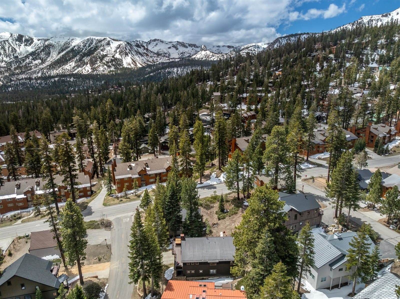 2124 Forest Trail, Mammoth Lakes, CA 93546