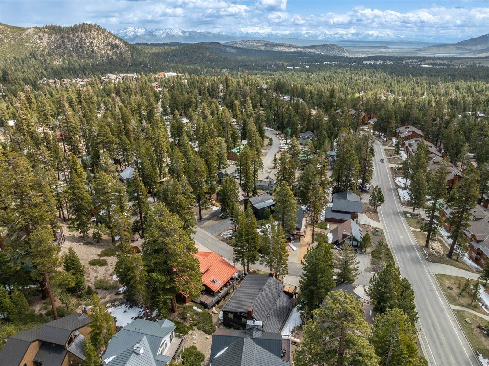 2124 Forest Trail, Mammoth Lakes, CA 93546