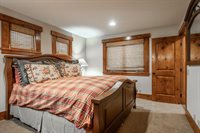 2124 Forest Trail, Mammoth Lakes, CA 93546
