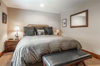2124 Forest Trail, Mammoth Lakes, CA 93546