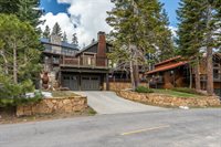 2124 Forest Trail, Mammoth Lakes, CA 93546