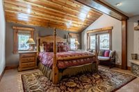 2124 Forest Trail, Mammoth Lakes, CA 93546