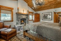 2124 Forest Trail, Mammoth Lakes, CA 93546