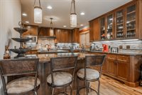 2124 Forest Trail, Mammoth Lakes, CA 93546