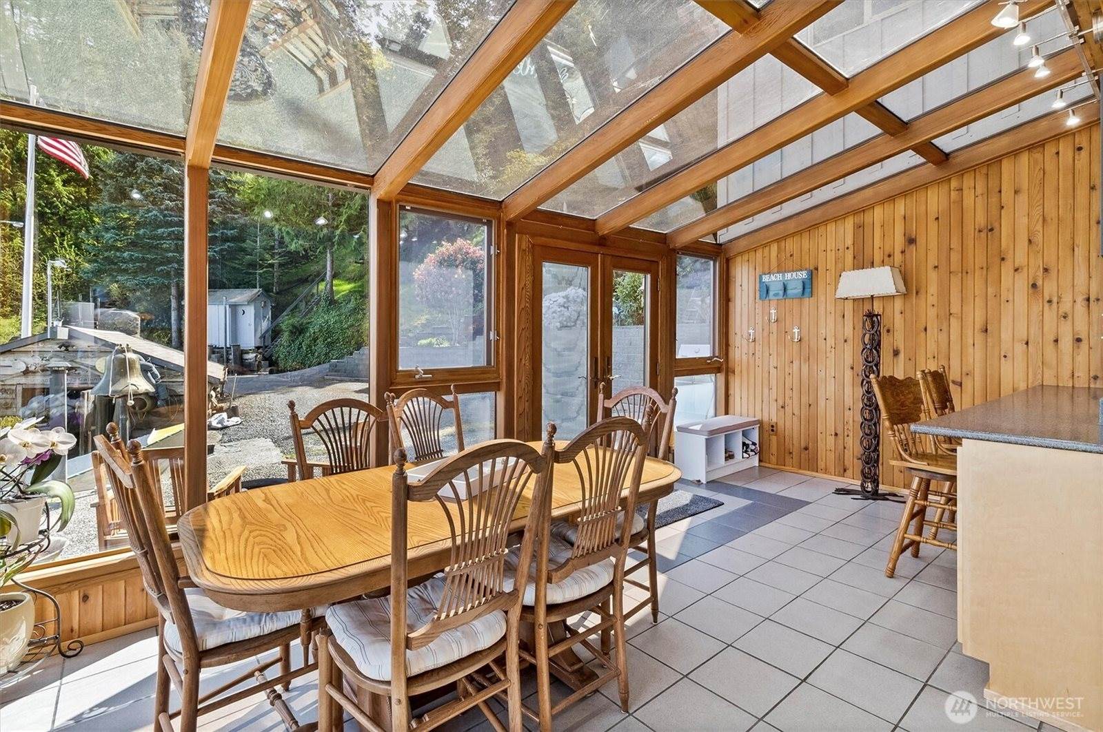 1442 Seacrest Drive, Lummi Island, WA 98262