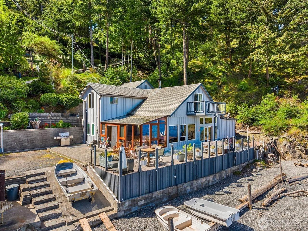 1442 Seacrest Drive, Lummi Island, WA 98262